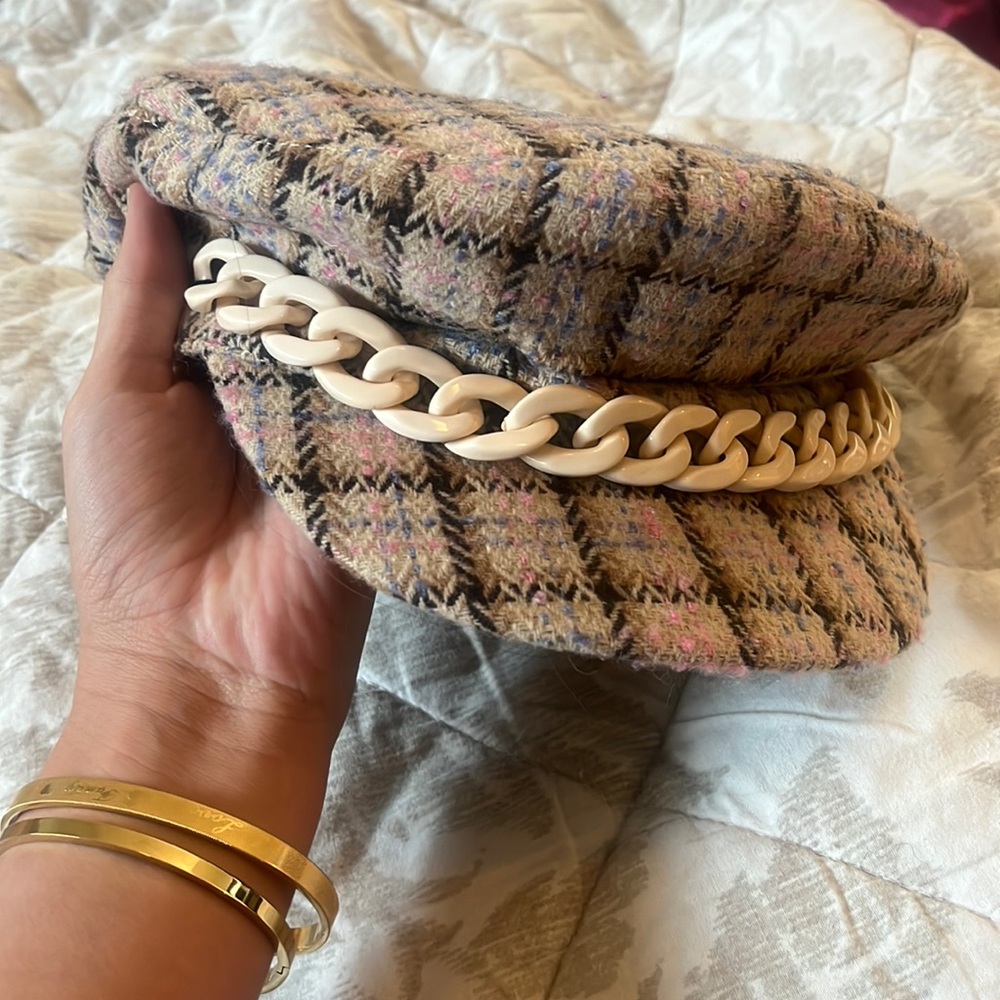 Francescas hat never worn perfect for new York one size